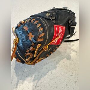Rawlings Youth Catchers Mitt - Black -Renegade Series RSCMY Left Hand Throw